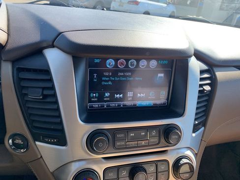 Used 2019 GMC Yukon XL SLT w/ Open Road Package image 16