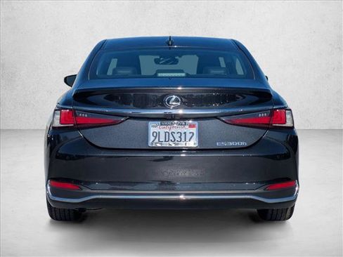 Used 2024 Lexus ES 300h w/ Premium Package FWD image 7