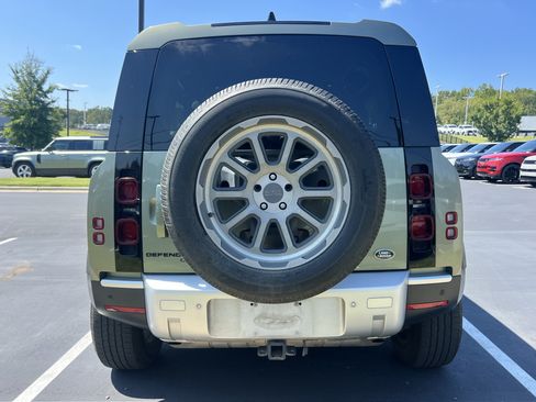Used 2022 Land Rover Defender 110 SE AWD/4WD image 8