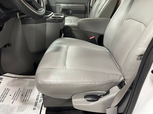 Used 2024 Ford E-350 and Econoline 350 Super Duty image 14