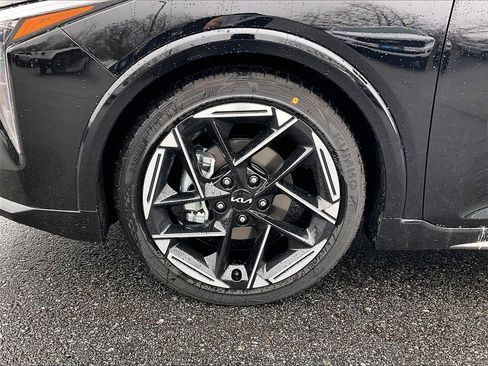 New 2025 Kia K4 GT-Line image 8