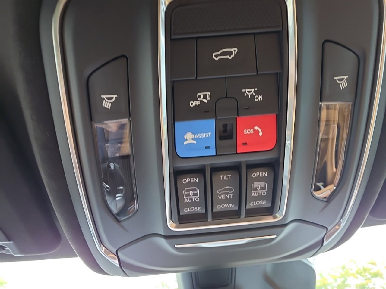 New 2027 Jeep Grand Cherokee Summit w/ Adv Protech Group IV AWD/4WD image 40
