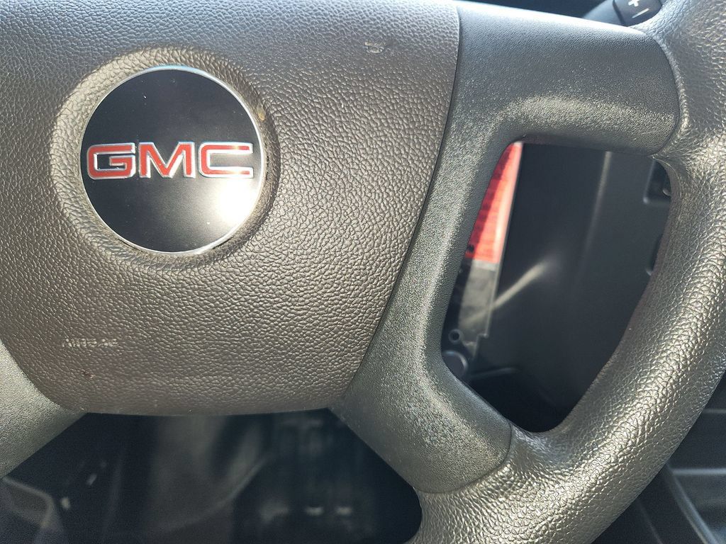 Used 2025 GMC Savana 2500 w/ Driver Convenience Package RWD image 28