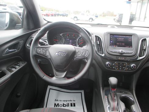 Used 2023 Chevrolet Equinox RS w/ LPO, Floor Liner Package FWD image 12