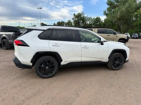 Used 2022 Toyota RAV4 SE w/ Convenience Package AWD/4WD image 7