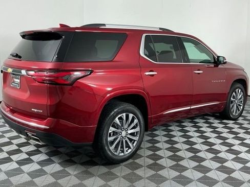 Used 2023 Chevrolet Traverse Premier w/ LPO, Floor Liner Package FWD image 7