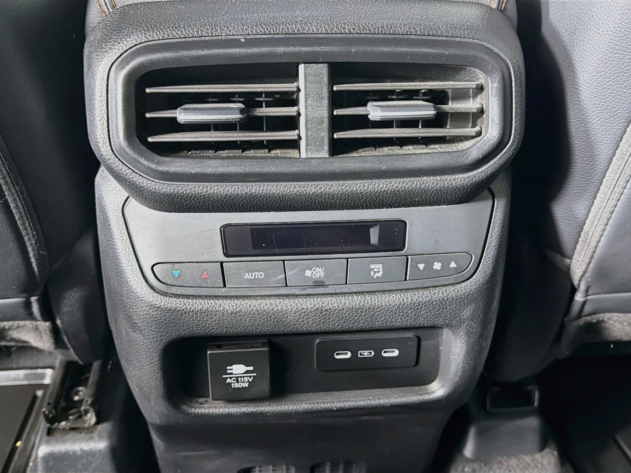 Used 2024 Honda Pilot TrailSport image 27
