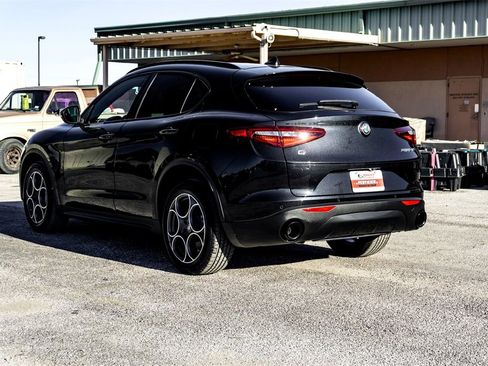 Used 2022 Alfa Romeo Stelvio Sprint image 7