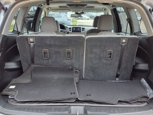 Used 2016 Honda Pilot Touring image 7