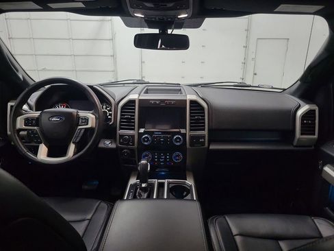 Used 2019 Ford F150 Lariat image 12
