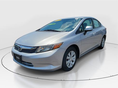 Used 2012 Honda Civic LX image 2