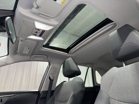 Used 2023 Toyota RAV4 XLE w/ Convenience Package image 20