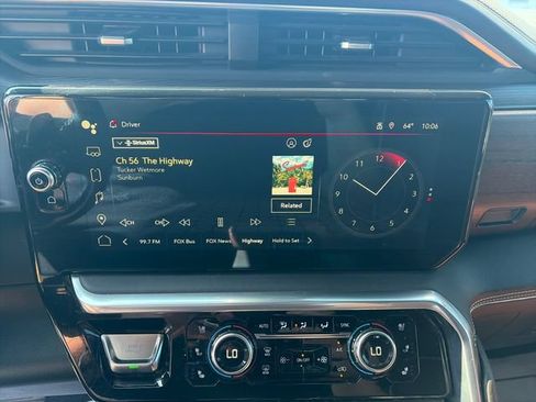 Used 2022 GMC Sierra 1500 Denali Ultimate AWD/4WD image 18