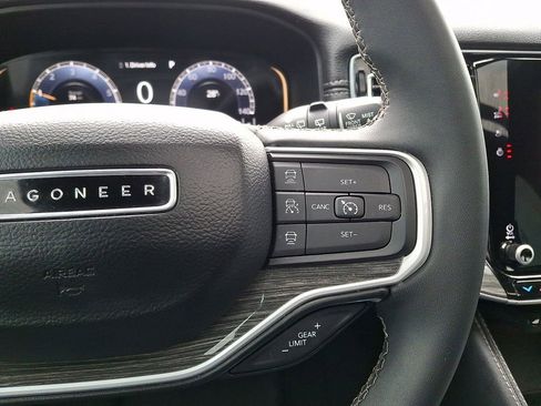 Used 2022 Jeep Wagoneer Series II w/ Premium Group I AWD/4WD image 22