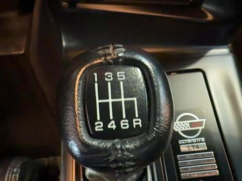 Used 1996 Chevrolet Corvette Coupe image 20