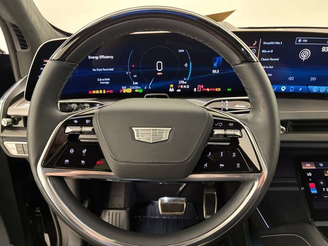 Certified 2026 Cadillac Vistiq Platinum w/ LPO, Floor Liner Package AWD/4WD image 22