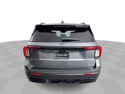 Used 2025 Ford Explorer ST-Line w/ ST-Line Street Pack AWD/4WD image 7