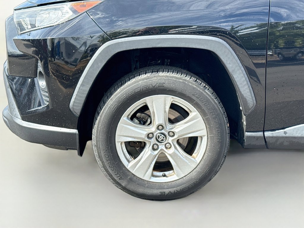 Used 2021 Toyota RAV4 XLE FWD image 38