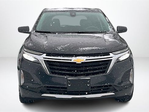 Used 2022 Chevrolet Equinox LT image 2