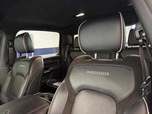 Used 2022 RAM 1500 Laramie AWD/4WD image 6