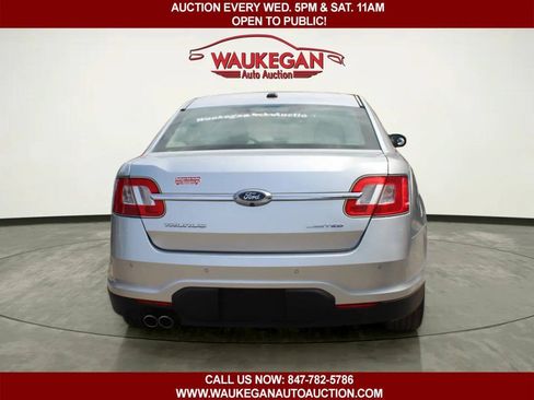 Used 2011 Ford Taurus Limited FWD image 6