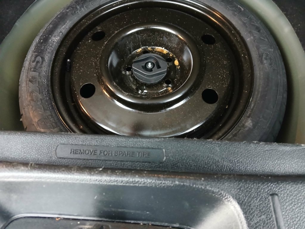Used 2018 Ford Explorer FWD image 16