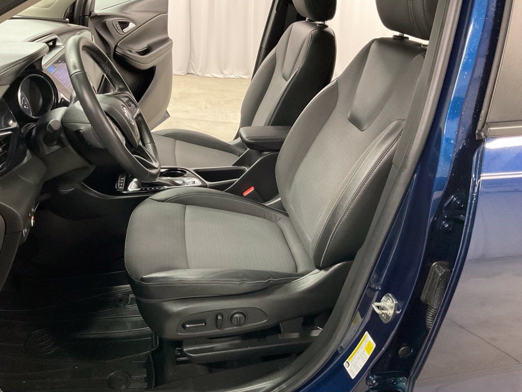 Used 2022 Buick Encore GX Preferred w/ Cold Weather Comfort Package AWD/4WD image 30