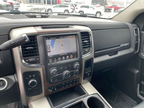 Used 2014 RAM 2500 Laramie w/ Black Appearance Group image 16