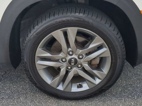 Used 2021 Kia Seltos S AWD/4WD image 10