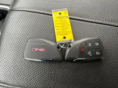 Used 2024 GMC Sierra 1500 Denali w/ Denali Reserve Package image 33