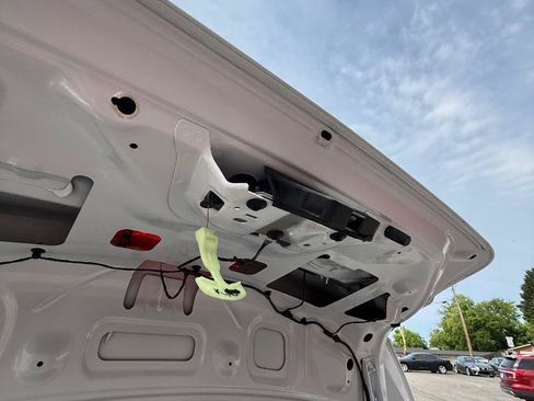 Used 2013 Ford Focus SE w/ SE Winter Pkg FWD image 26