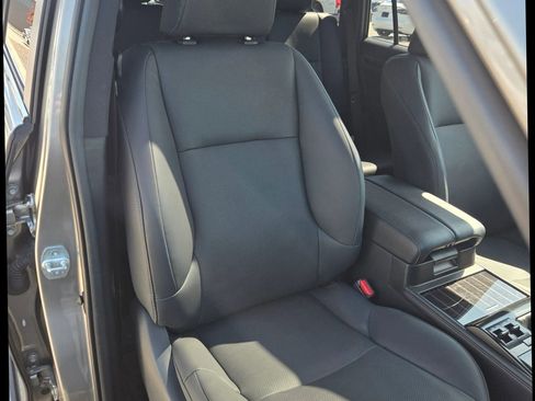 Used 2021 Lexus GX 460 Premium w/ Premium Package AWD/4WD image 19