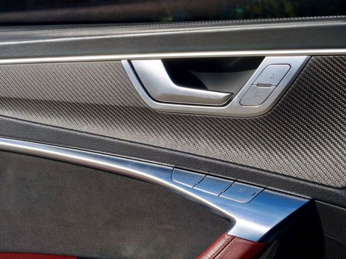 Used 2022 Audi S6 Premium Plus image 34