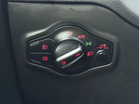 Used 2017 Audi Q5 2.0T Premium Plus w/ Technology Package image 29