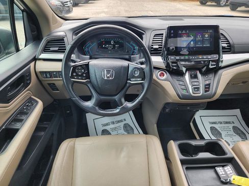 Used 2018 Honda Odyssey Touring image 25