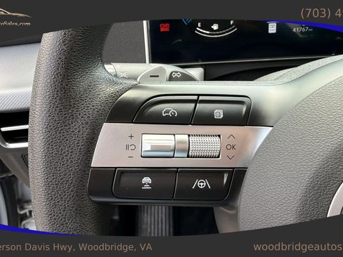 Used 2025 Hyundai Sonata SEL FWD image 11
