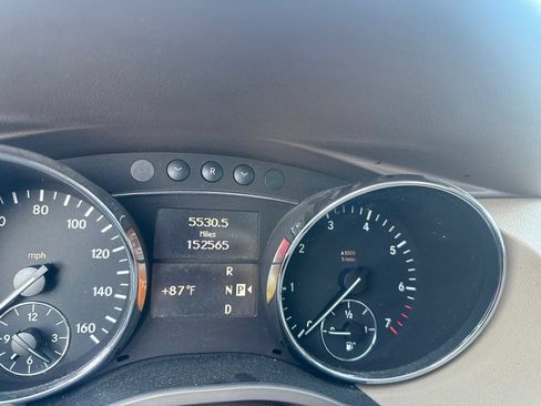 Used 2010 Mercedes-Benz R 350 4MATIC image 8