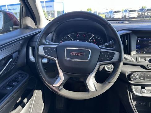 Used 2024 GMC Terrain SLE AWD/4WD image 10