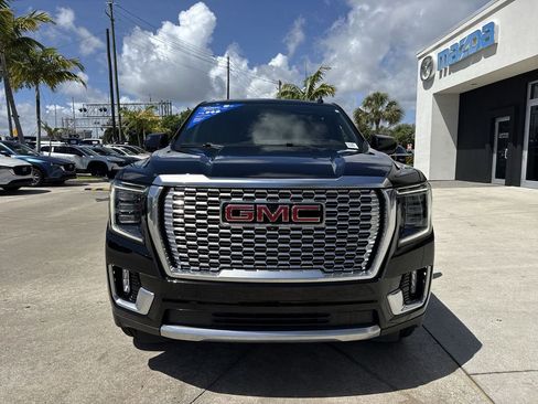 Used 2023 GMC Yukon XL Denali AWD/4WD image 29