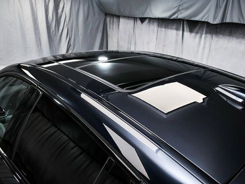 Used 2023 BMW X6 M50i w/ Executive Package image 97