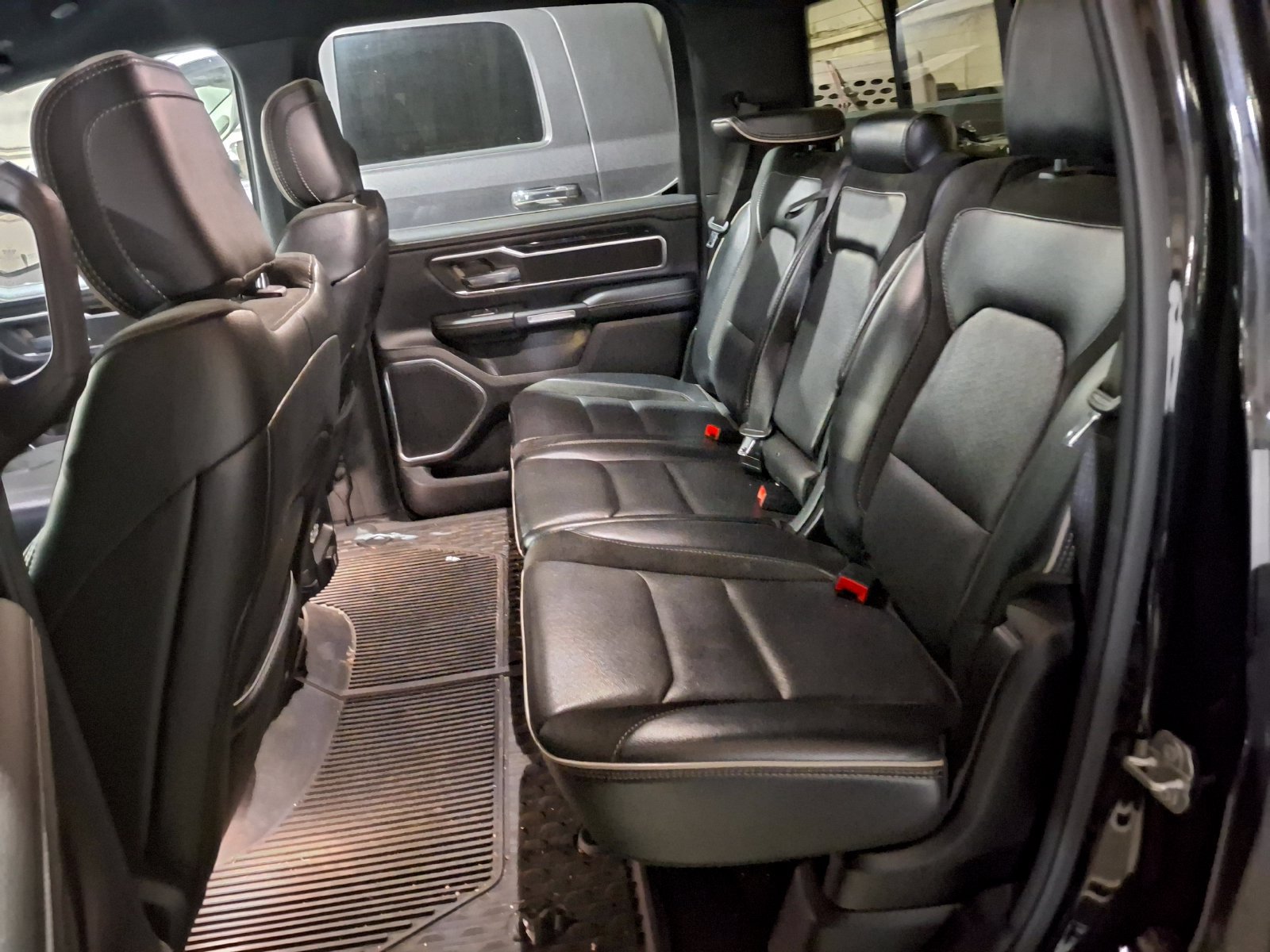 Certified 2020 RAM 1500 Laramie w/ Sport Appearance Package AWD/4WD image 11