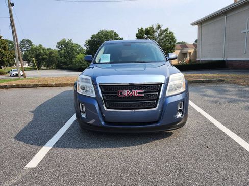 Used 2011 GMC Terrain SLE FWD image 2
