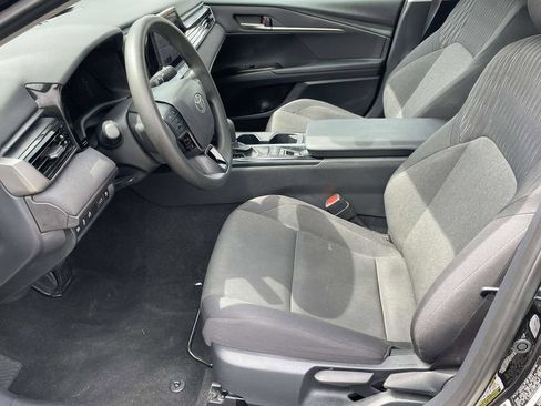 Used 2025 Toyota Camry LE FWD image 12