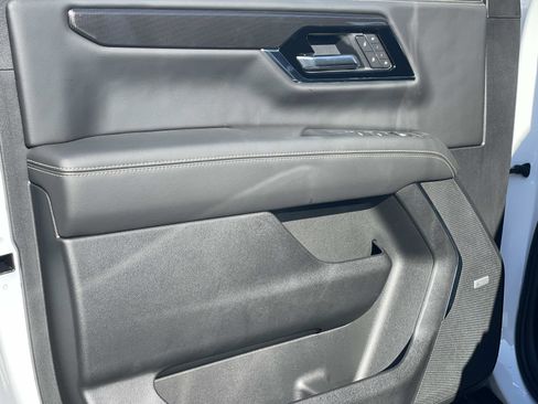 New 2026 GMC Yukon Elevation image 18