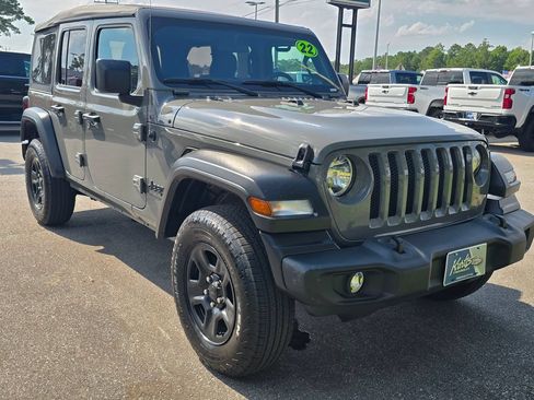 Used 2022 Jeep Wrangler Unlimited Sport AWD/4WD image 7