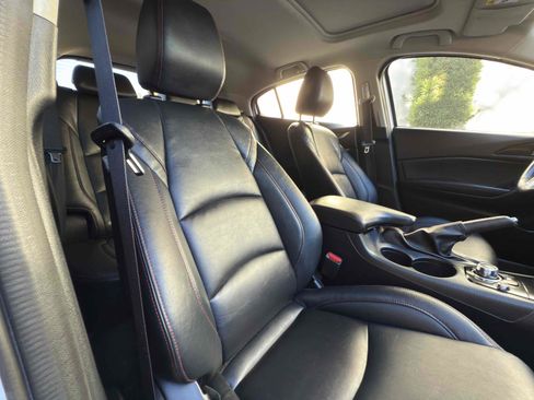 Used 2015 MAZDA MAZDA3 i Grand Touring image 50