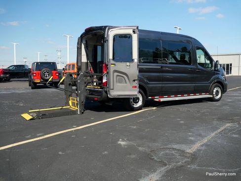 Used 2020 Ford Transit 350 XL image 7