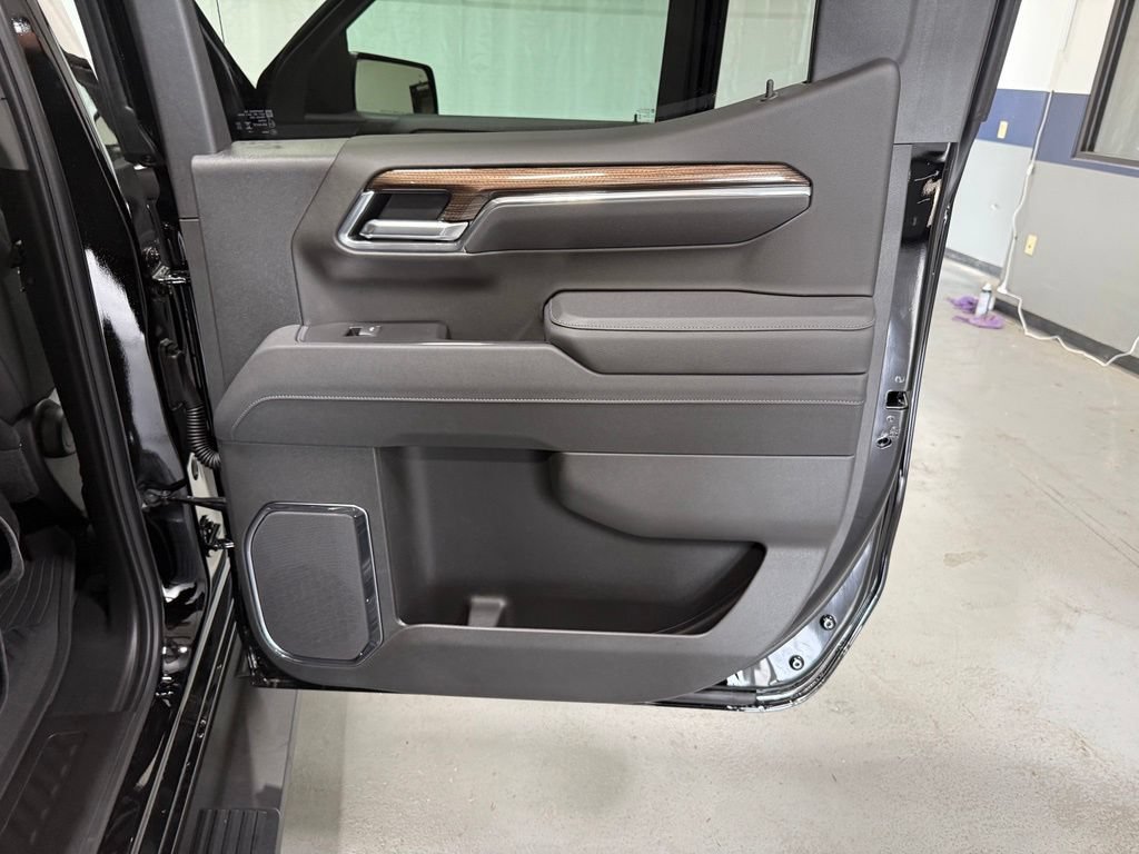 New 2026 Chevrolet Silverado 1500 RST w/ Z71 Off-Road Package AWD/4WD image 21