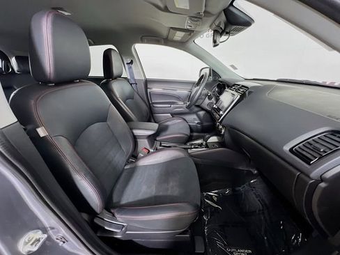 Used 2024 Mitsubishi Outlander Sport SE image 40