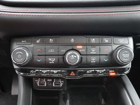 Used 2026 Dodge Durango GT AWD/4WD image 30